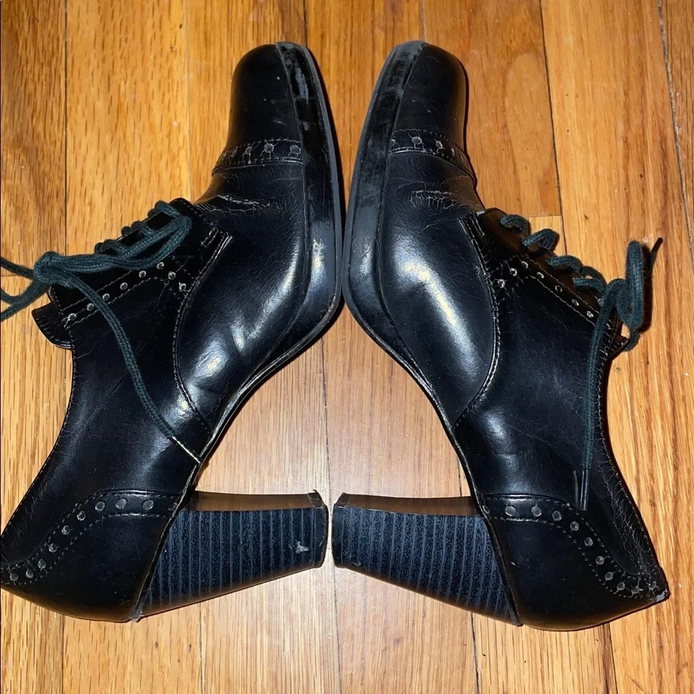 Anthropologie G.H. Bass Black Leather Lace-Up Heels.  Faith.  Size 7.5.
